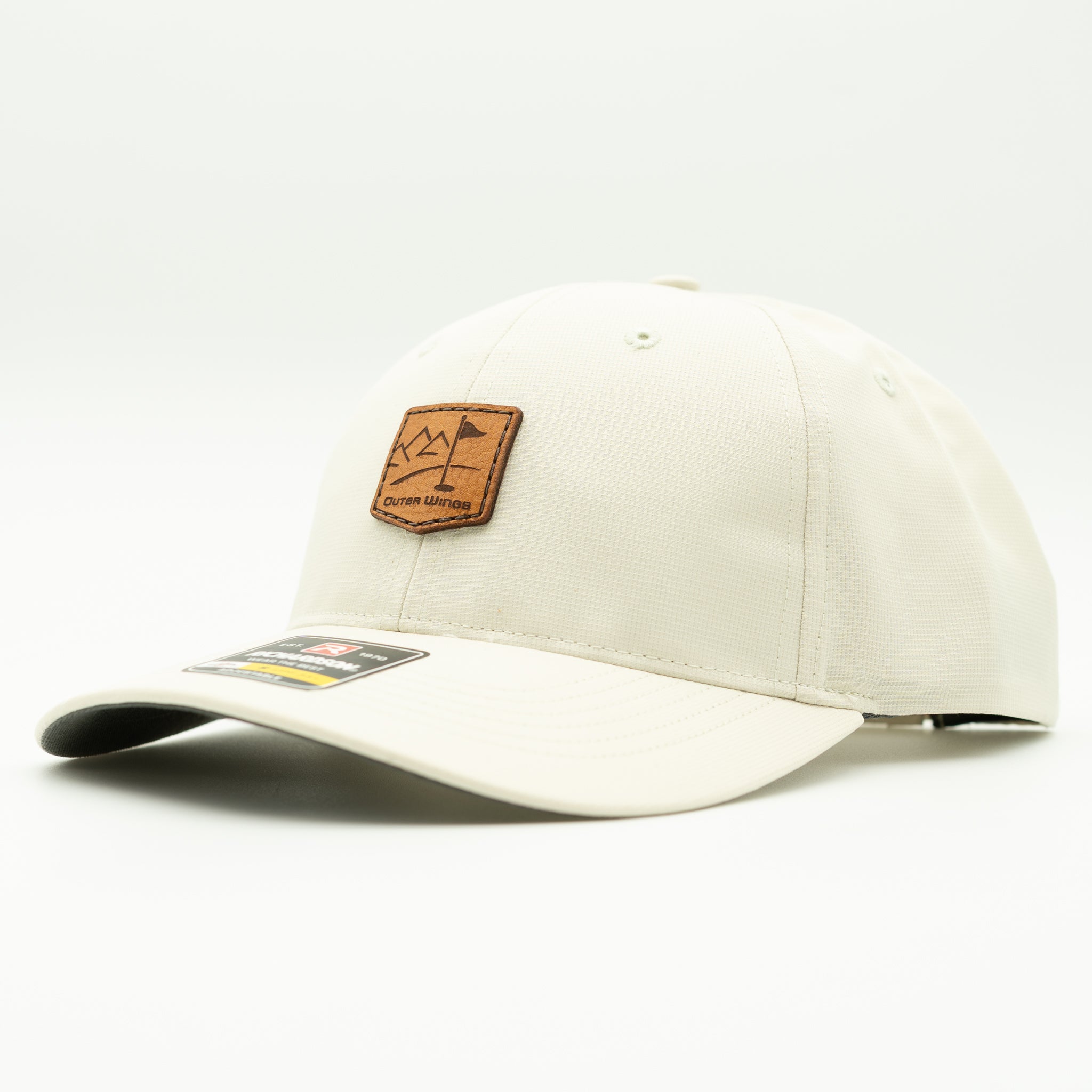 Mountain Tee – Golf Hat