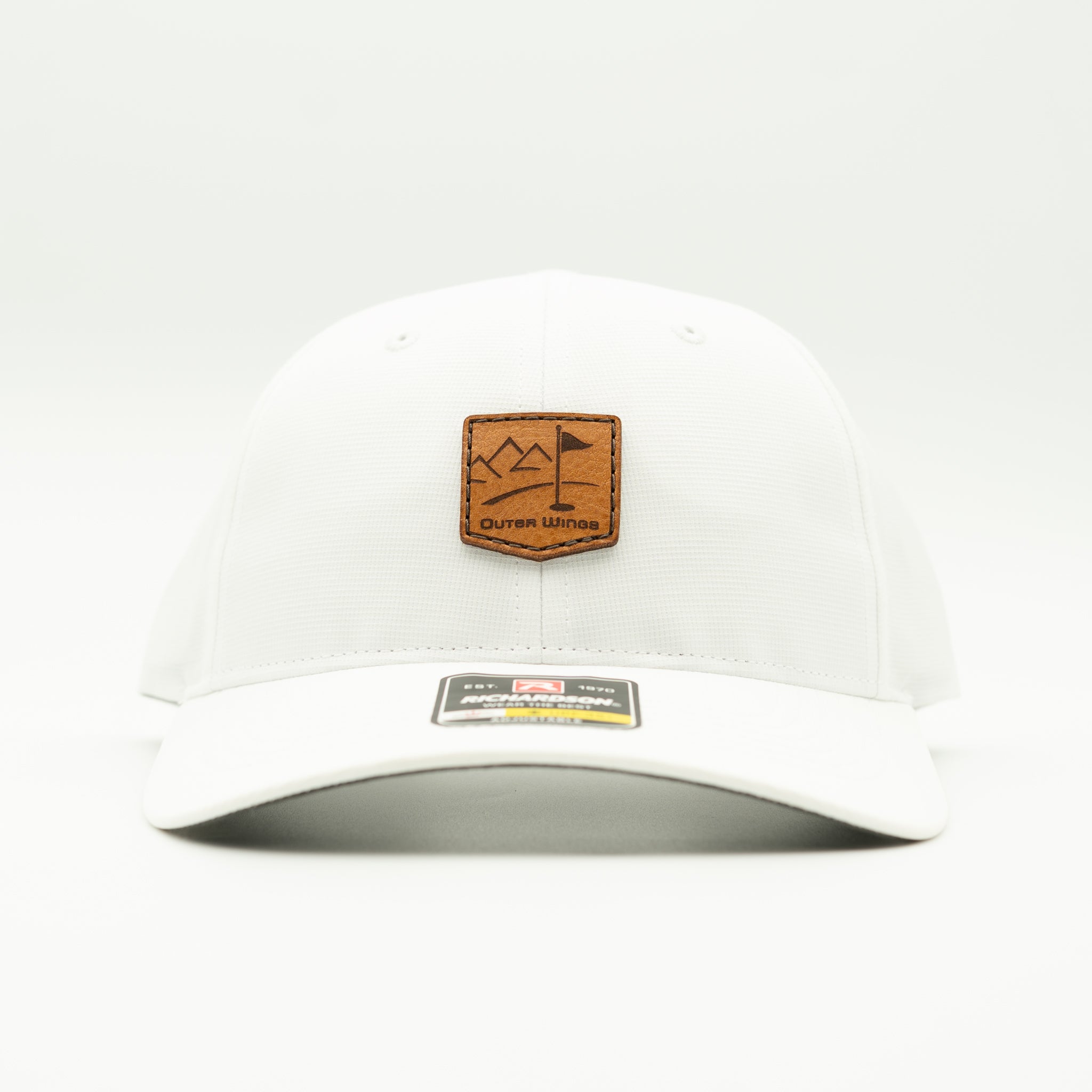 Mountain Tee – Golf Hat