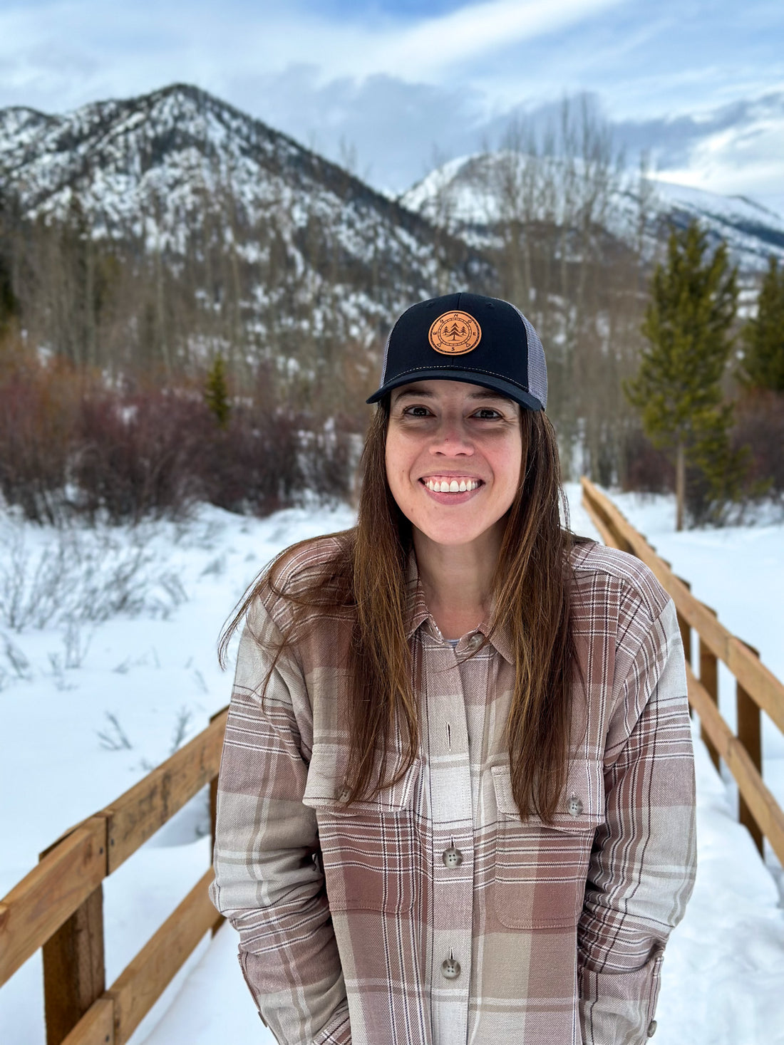 Leather Patch Hats vs. Traditional Baseball Caps: Which is Better for Outdoor Enthusiasts?