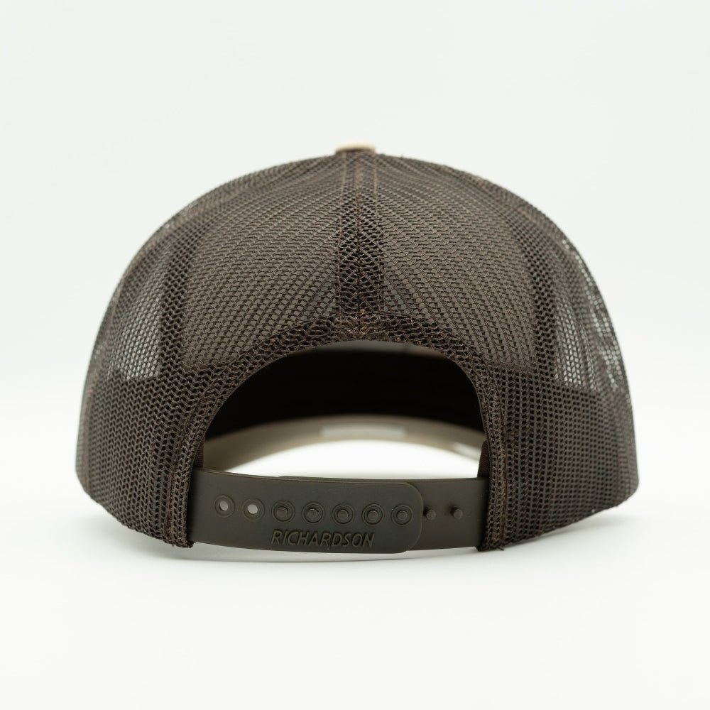 Rear view of khaki and brown Richardson trucker hat highlighting brown mesh panels and adjustable 
snapback.

Color: Khaki/Coffee