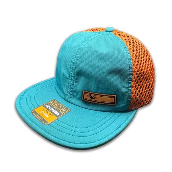 Side view of Richardson 935 hat in teal/orange, emphasizing the hat’s lightweight, water-resistant properties.